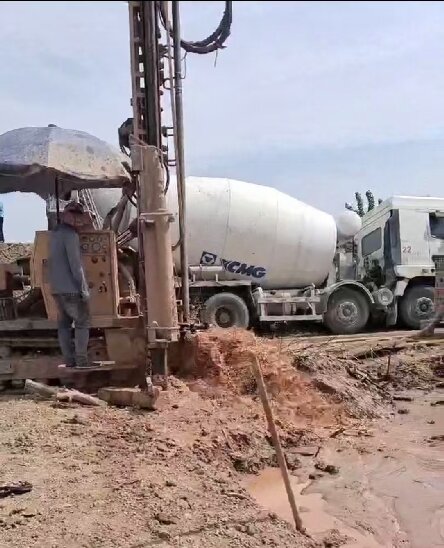 宿松岩石井施工